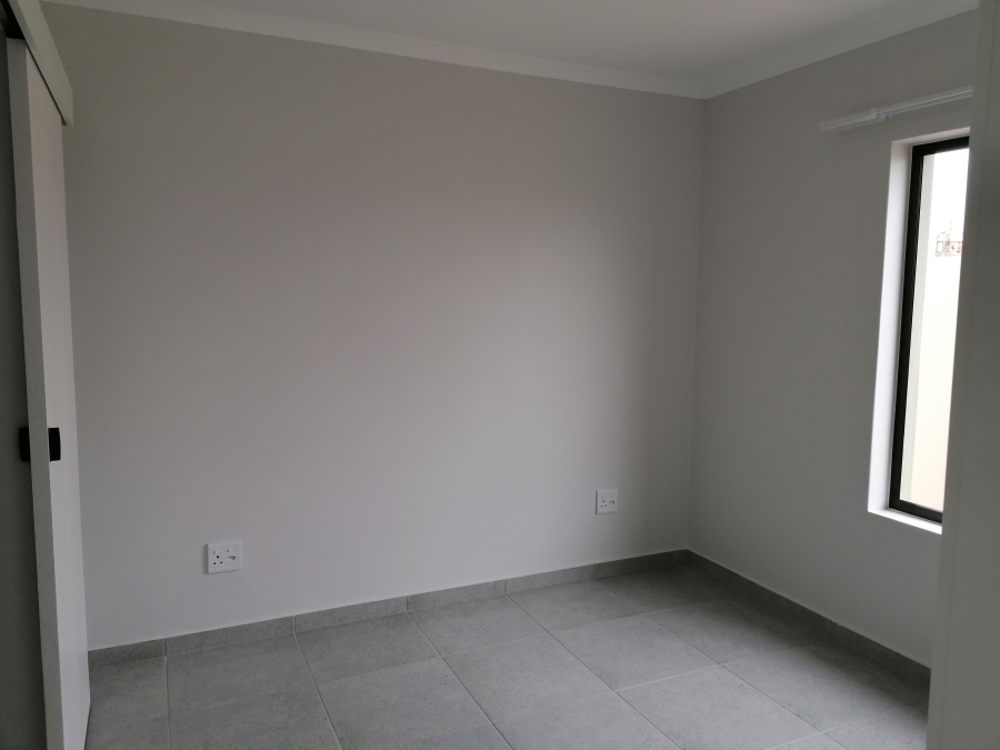 To Let 3 Bedroom Property for Rent in Stellendale Western Cape